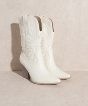 Load image into Gallery viewer, Chic Boots -White &amp; Almond-
