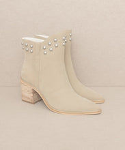 Load image into Gallery viewer, OASIS SOCIETY Alofi - Studded Collar Booties
