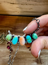 Load image into Gallery viewer, Mix Stones turquoise and spiny bar necklace
